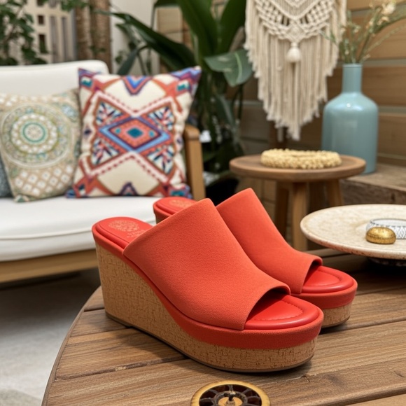 Vince Camuto Danvy Reddish Orange Suede Wedge - Size 8 M - Picture 14 of 15